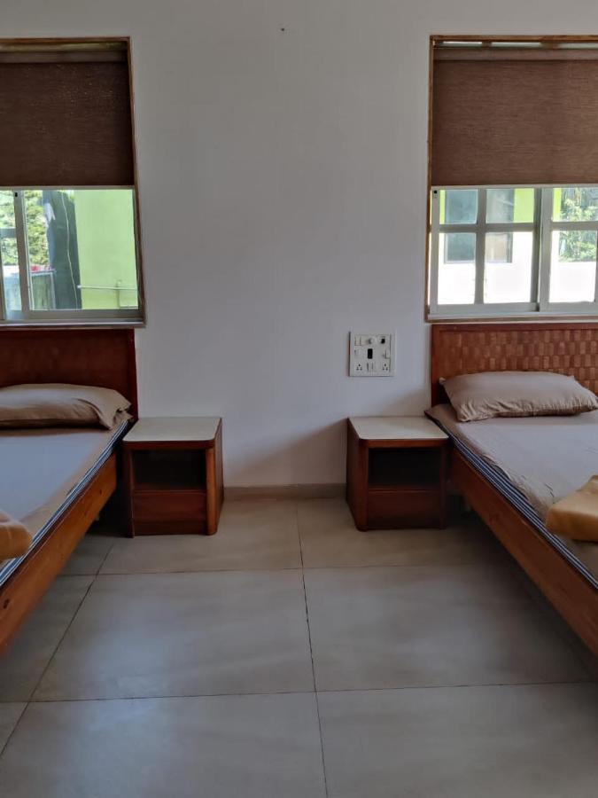 White House Beach Resort, Nagaon Exterior foto