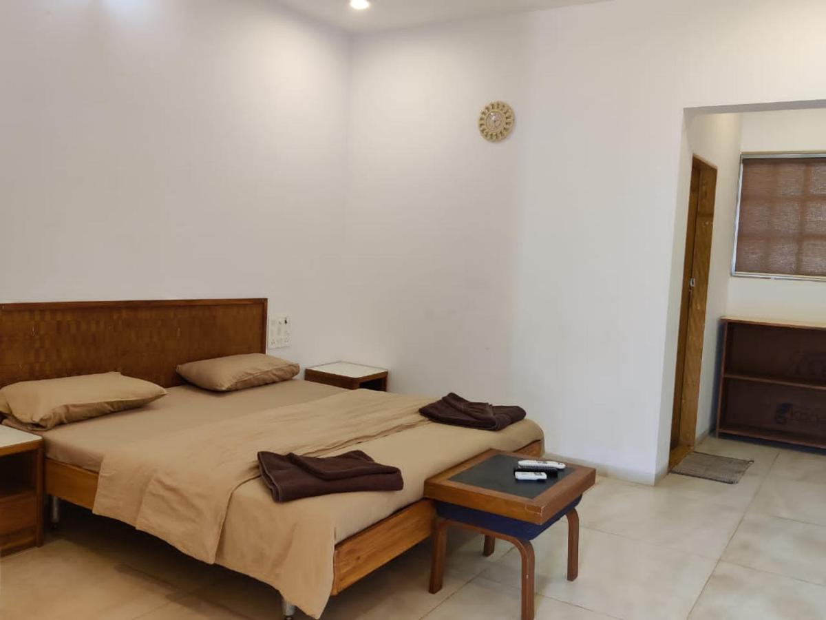 White House Beach Resort, Nagaon Exterior foto
