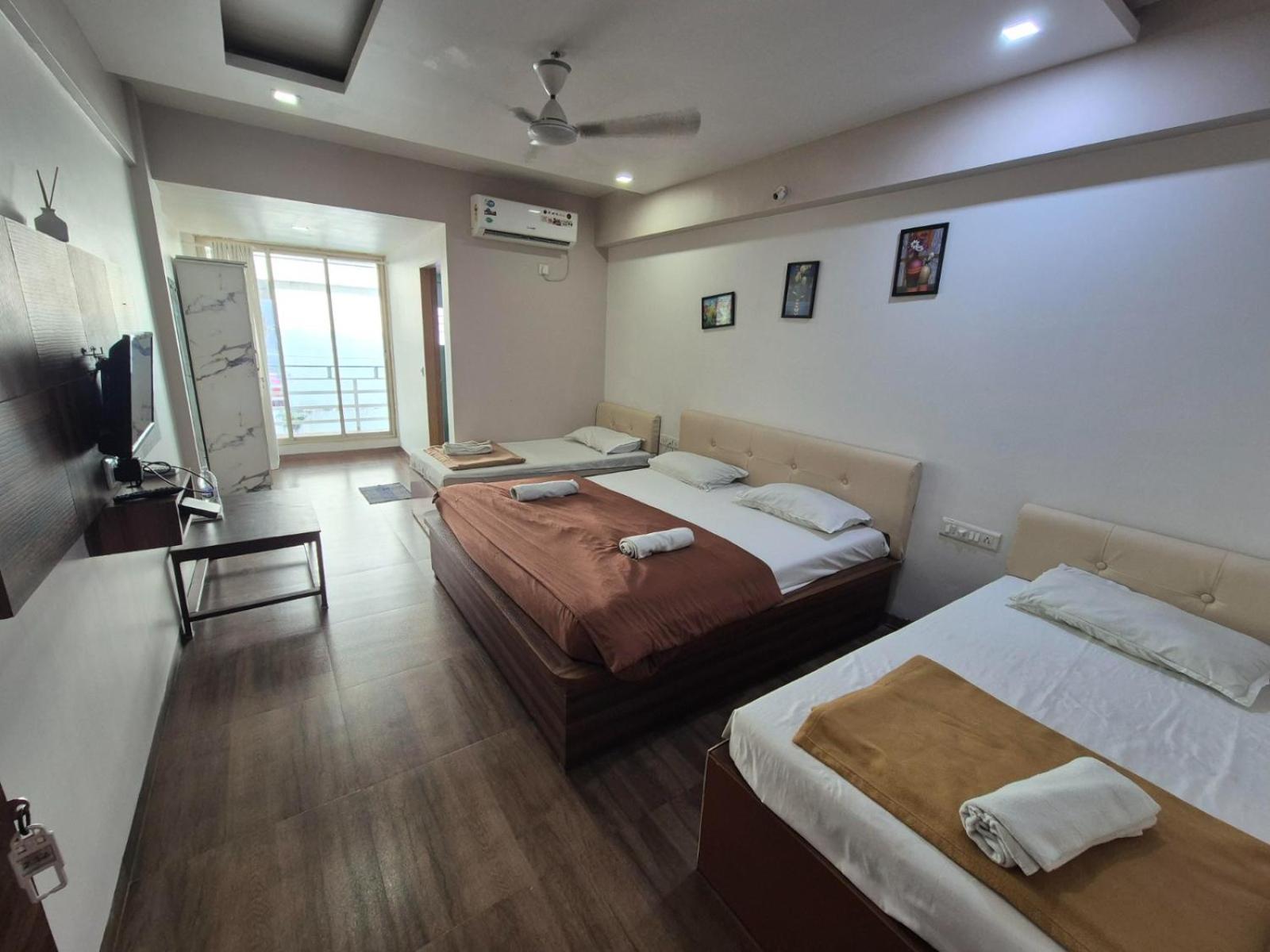 White House Beach Resort, Nagaon Exterior foto