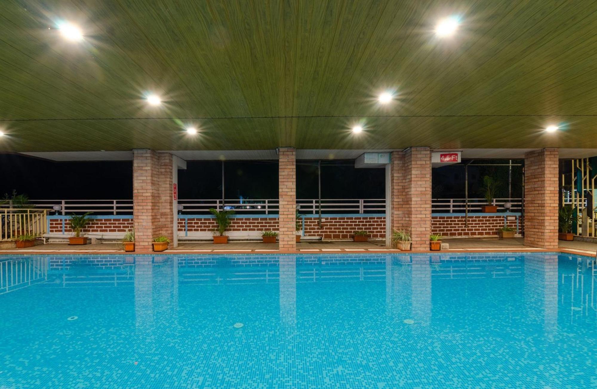 White House Beach Resort, Nagaon Exterior foto