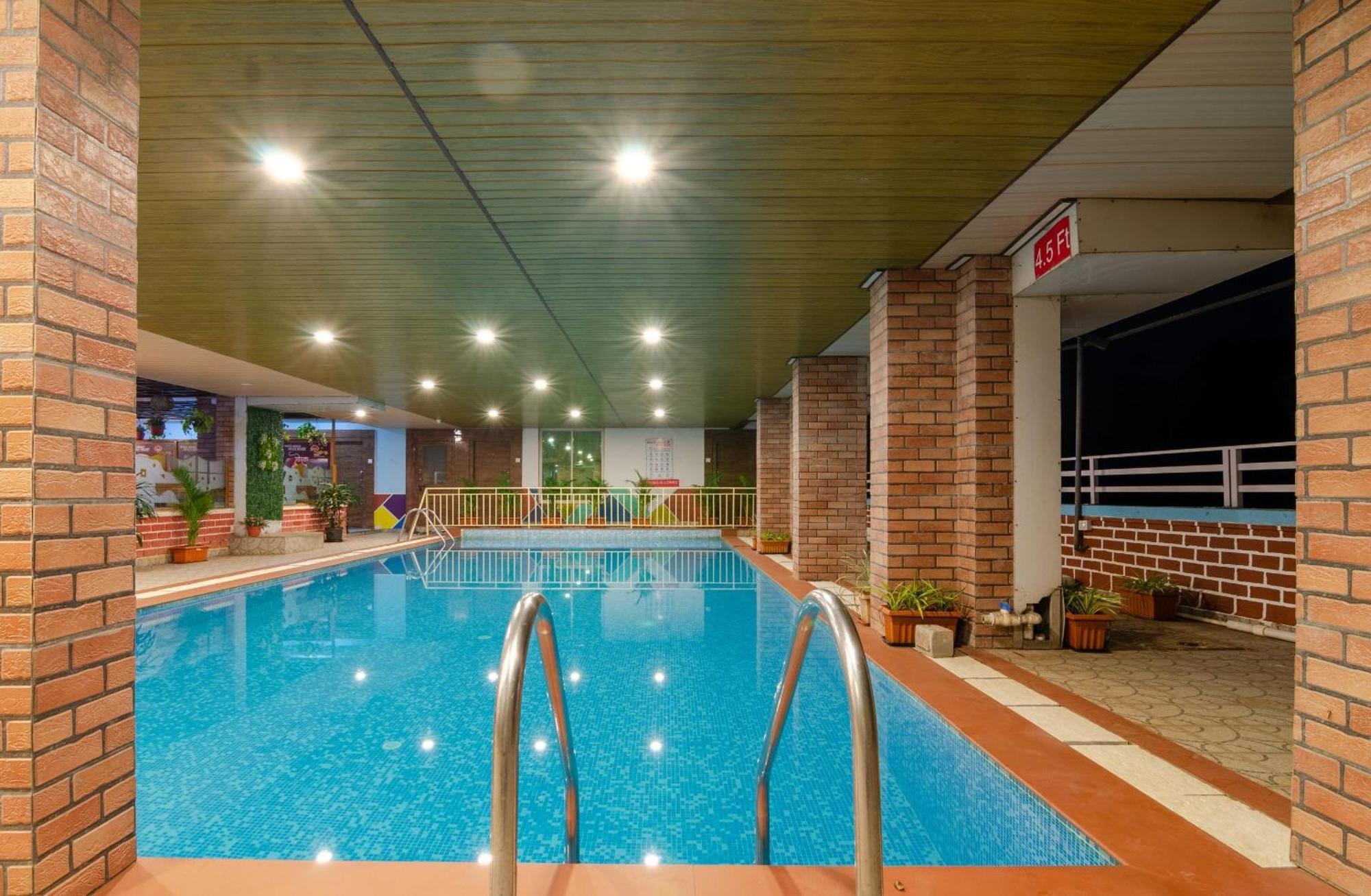 White House Beach Resort, Nagaon Exterior foto