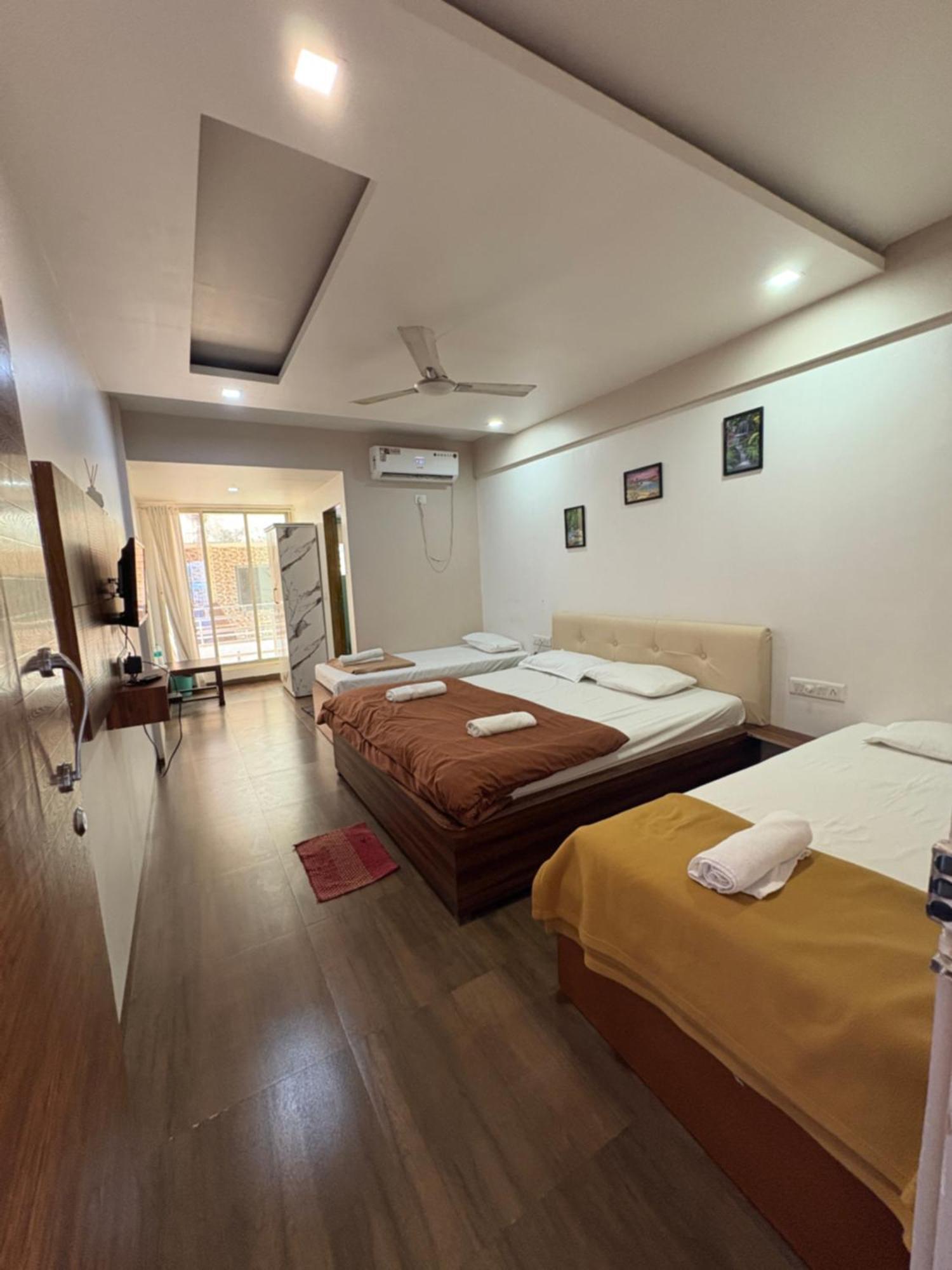 White House Beach Resort, Nagaon Exterior foto